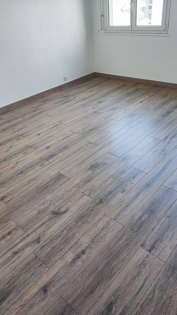 Pose flottante de parquet stratifié 2